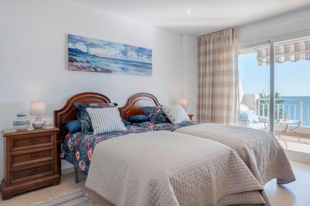 Ferienwohnung Family Aguamarina Front The Sea Free Parking Fuengirola Exterior foto