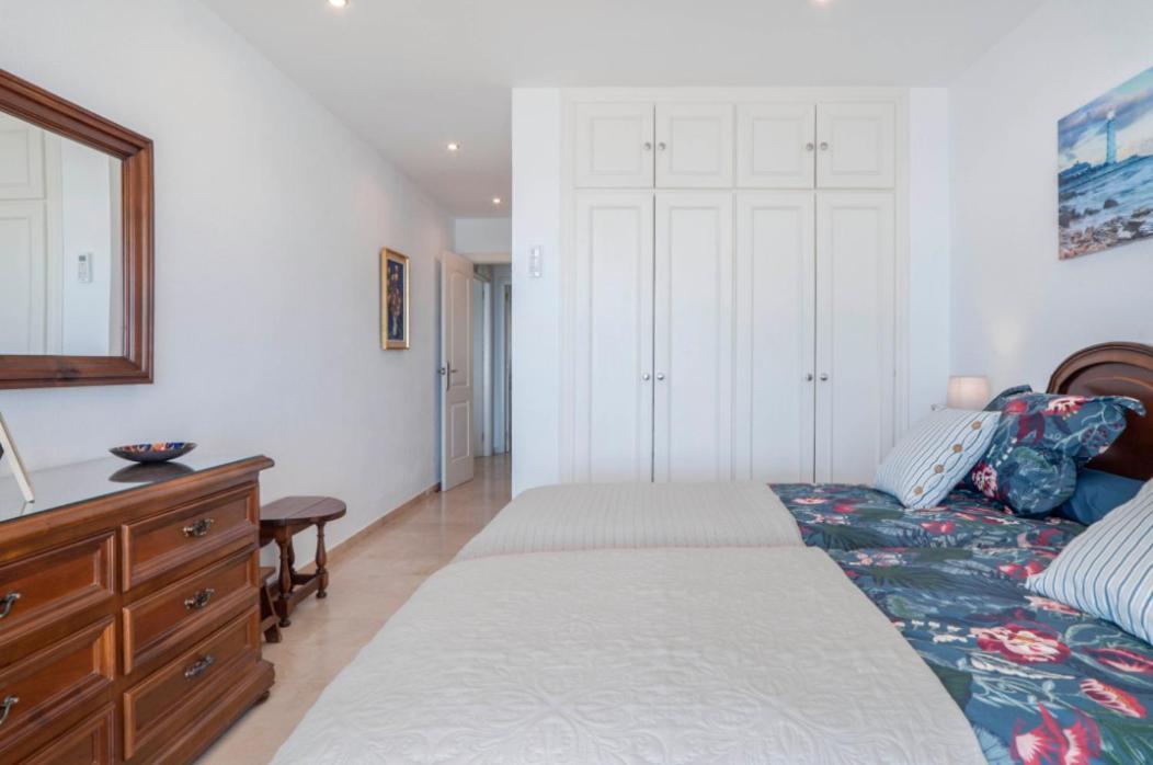Ferienwohnung Family Aguamarina Front The Sea Free Parking Fuengirola Exterior foto